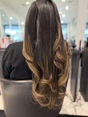 Hair Styling - Blowout