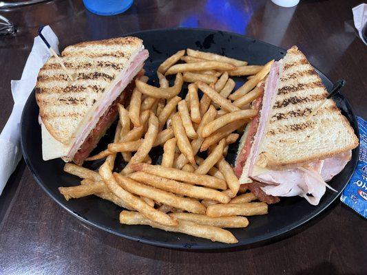 Half-Time's Sports Bar & Grill