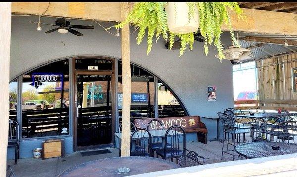 Blanco’s Bar & Grill