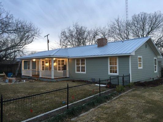 Fixer Upper's Bread and breakfast in McGregor.