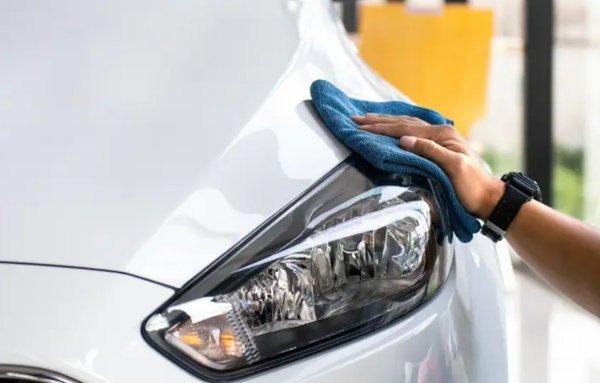 Simply Clear Headlight Restoration