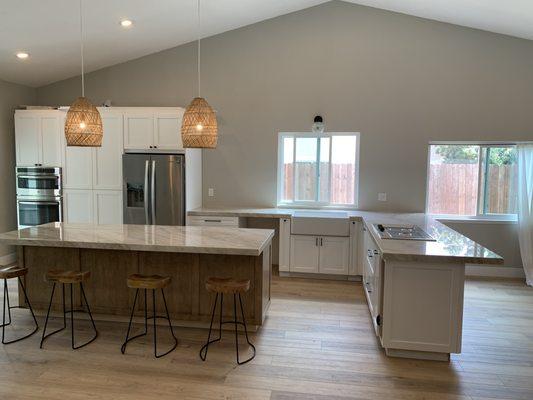 TAJ MAHAL POLISHED Kitchen countertops
Professionally installed by the Serrano Team