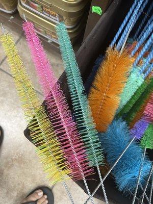 Hookah cleaning brush