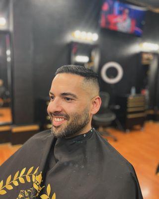 Santos The Barber
