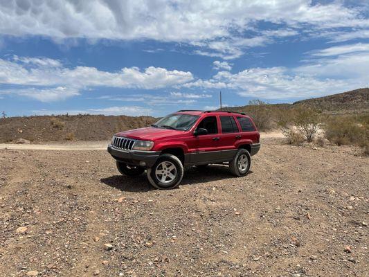 4.5in Long Arm Grand Cherokee.