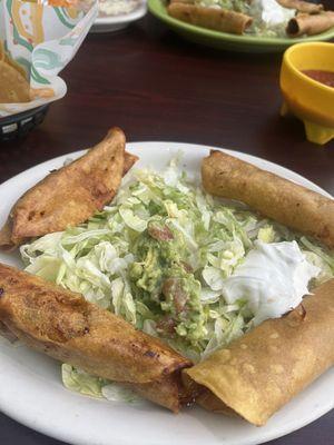 Mix (Chicken & Beef) Taquitos Mexicanos