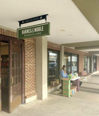Barnes & Noble Booksellers