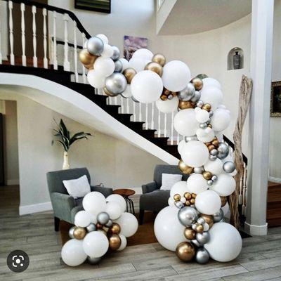 Balloon Organic Garland