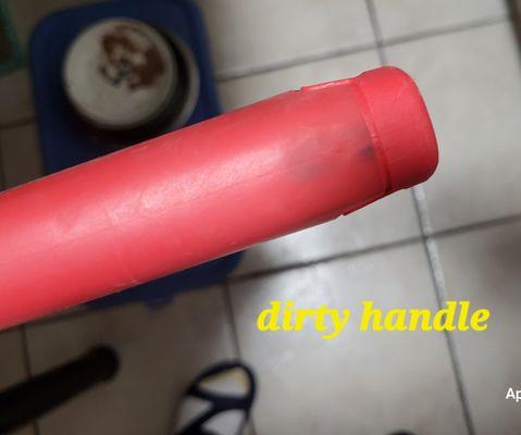 Handle has grease marks. New item ?