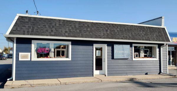 Custom Picture Framing - Brownsburg