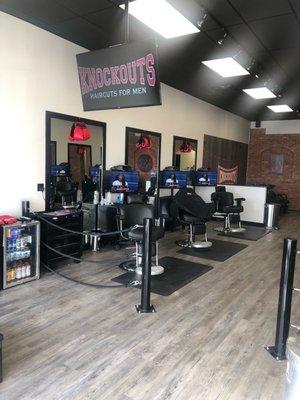 Knockouts Haircuts & Grooming - Avon