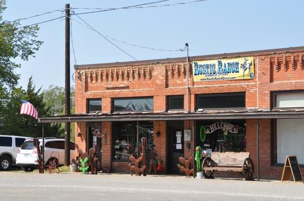 The Rustic Ranch in Valley View, Texas