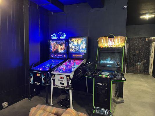 The Warp Zone Bar & Arcade