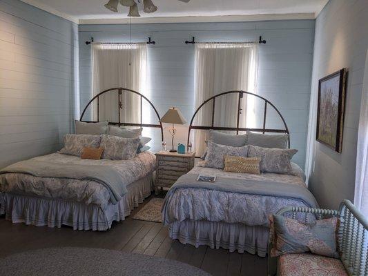 The room with 2 queen beds is SO cute and comfortable!