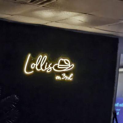 Lolli's on 3rd Restaurant Live Music & Bar