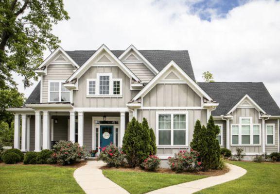 Leah Mushi - Coldwell Banker Realty