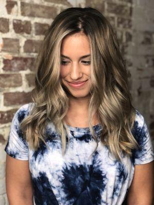 Jennifer Julia Salon