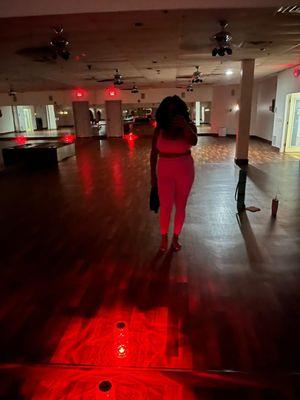 Large mirrored space