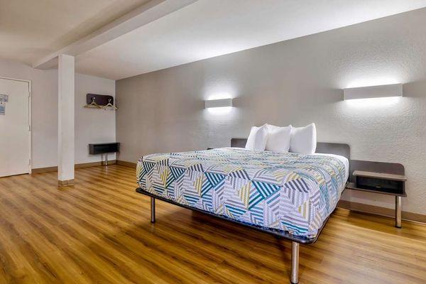 Motel Little Rock AR Single King Hot Tub