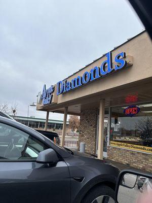 Apple Valley Diamonds