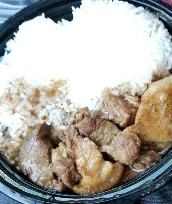 Pork Adobo meal, yummy !