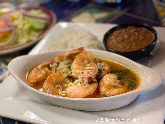 2. Camarones al Mojo de Ajo Platillo