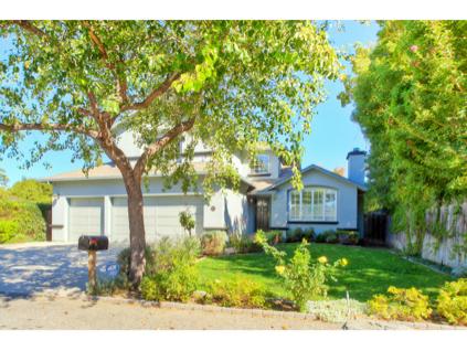 A house I helped my clients purchase in Redwood City. It's the perfect home for them!