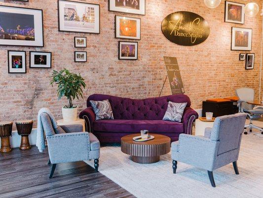 Front Studio Space - 70ft x 25ft