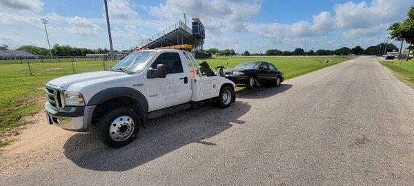J&H Towing