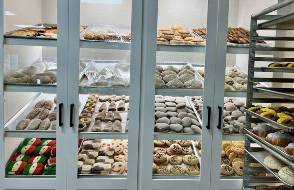 Taquería y Panadería Estrella Roja