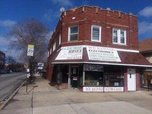 Street parking not difficult