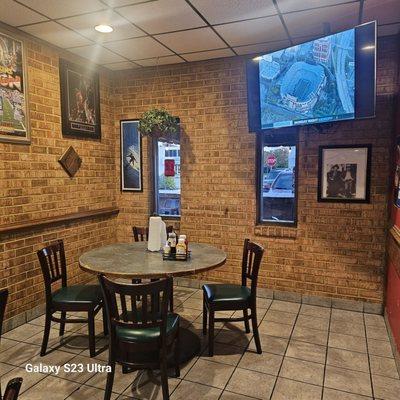 Out for wings.. Wing King dining area