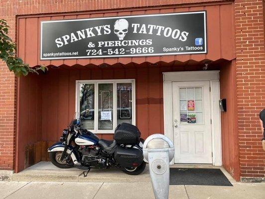 Cross Creek Body Piercing and Tattoos