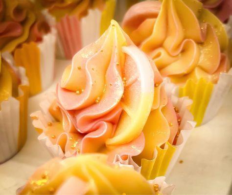 Lemon ribbon cupcakes for adorning the house.