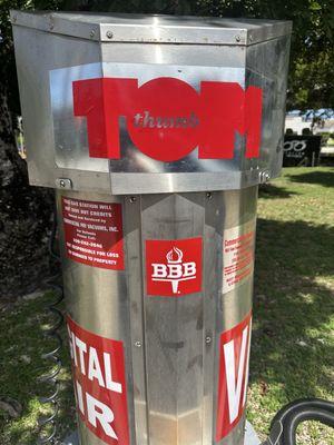 Certainly looks like its owned by Tom Thumb. Sad that businesses prefer stealing from their loyal customers then doing the right thing.