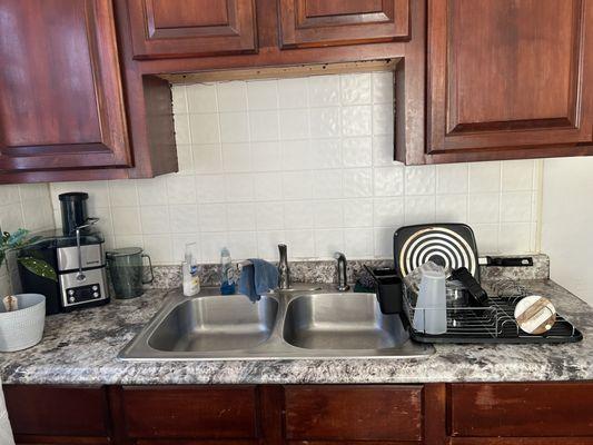 Magee's Cleaning Service LLC