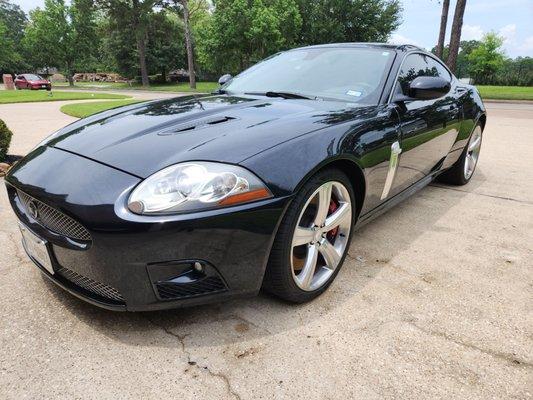 Sorry, don't have a photo of the inside. The light Gray was a perfect match with the A beans.