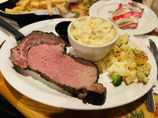 Lakeside Sports Grill