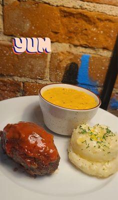 Frederick's Sips N Eats