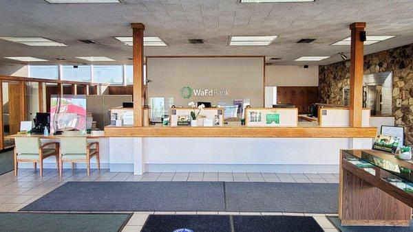 Photo of the WaFd Bank Branch location in Caldwell, Idaho. Located at 515 Cleveland Blvd, Caldwell, Idaho 83605.