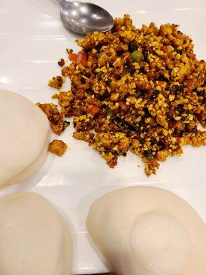 Chicken and pine nuts