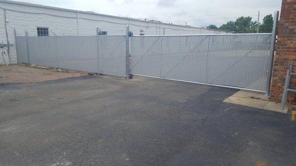 Commercial Chain Link Fence and gate by Dixie Fence in Dayton, OH