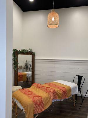 The lash room, so comfy