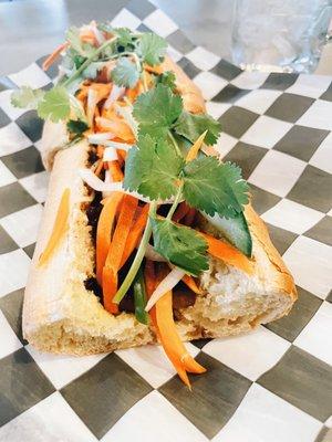 | GRILLED PORK BANH MI |
