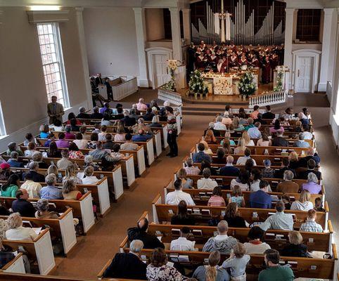 We are diverse, inclusive and welcoming
Our services are informal and engaging