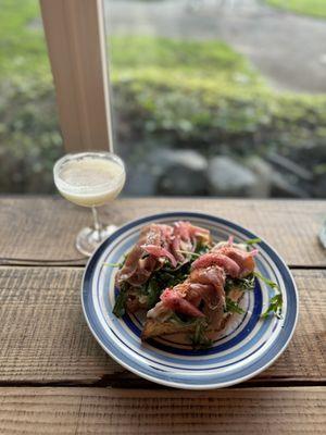 Prosciutto toast