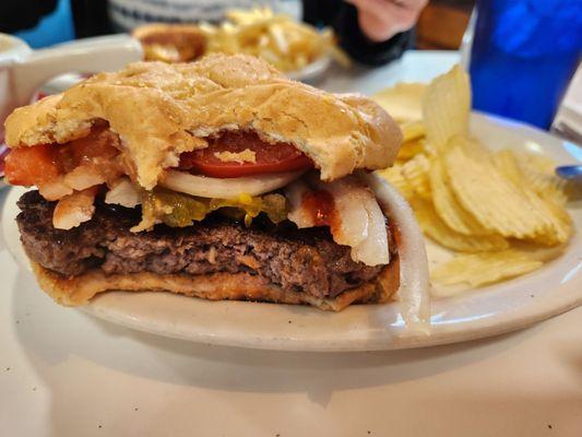 1/2 Pounder with tomato and Onion