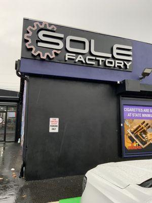 Sole Factory 203