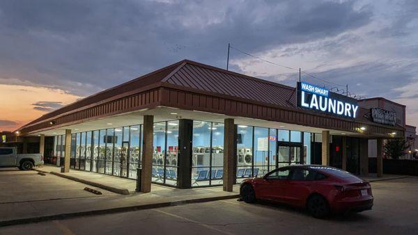 WashSmart Laundry - Night view