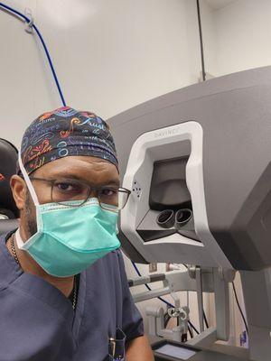 We utilize robotic technology for minimally invasive surgical procedures. This technique offers less pain and faster recovery!